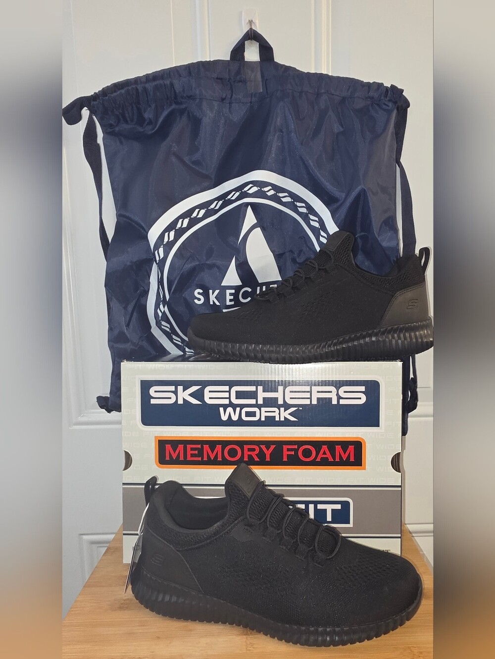 Skechers Work Black Memory Foam Slip-On Sneakers Brand New In BOX Mens 9.5 WIDE